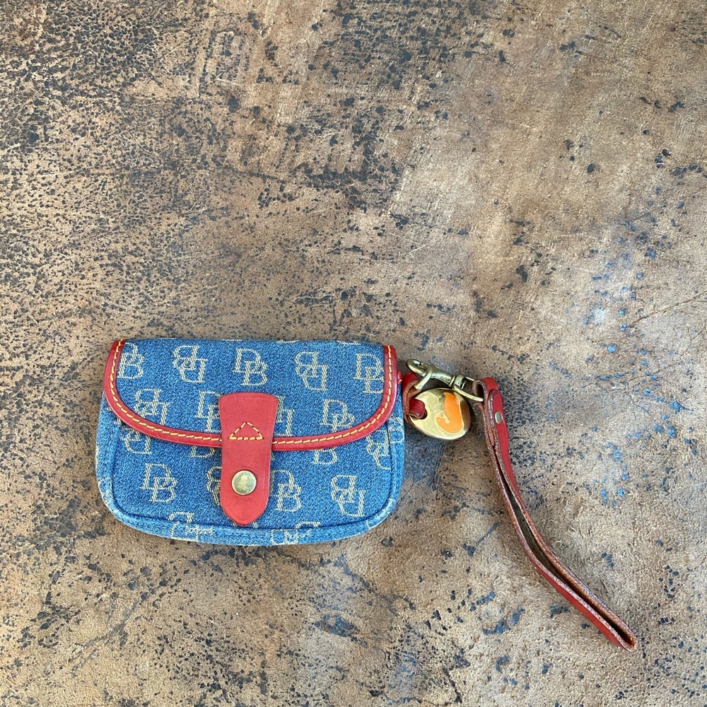 Authentic wristlet